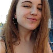 Estudiante de Magisterio Primaria y de C1 de inglés, con experiencia con niños y ganas de trabajar